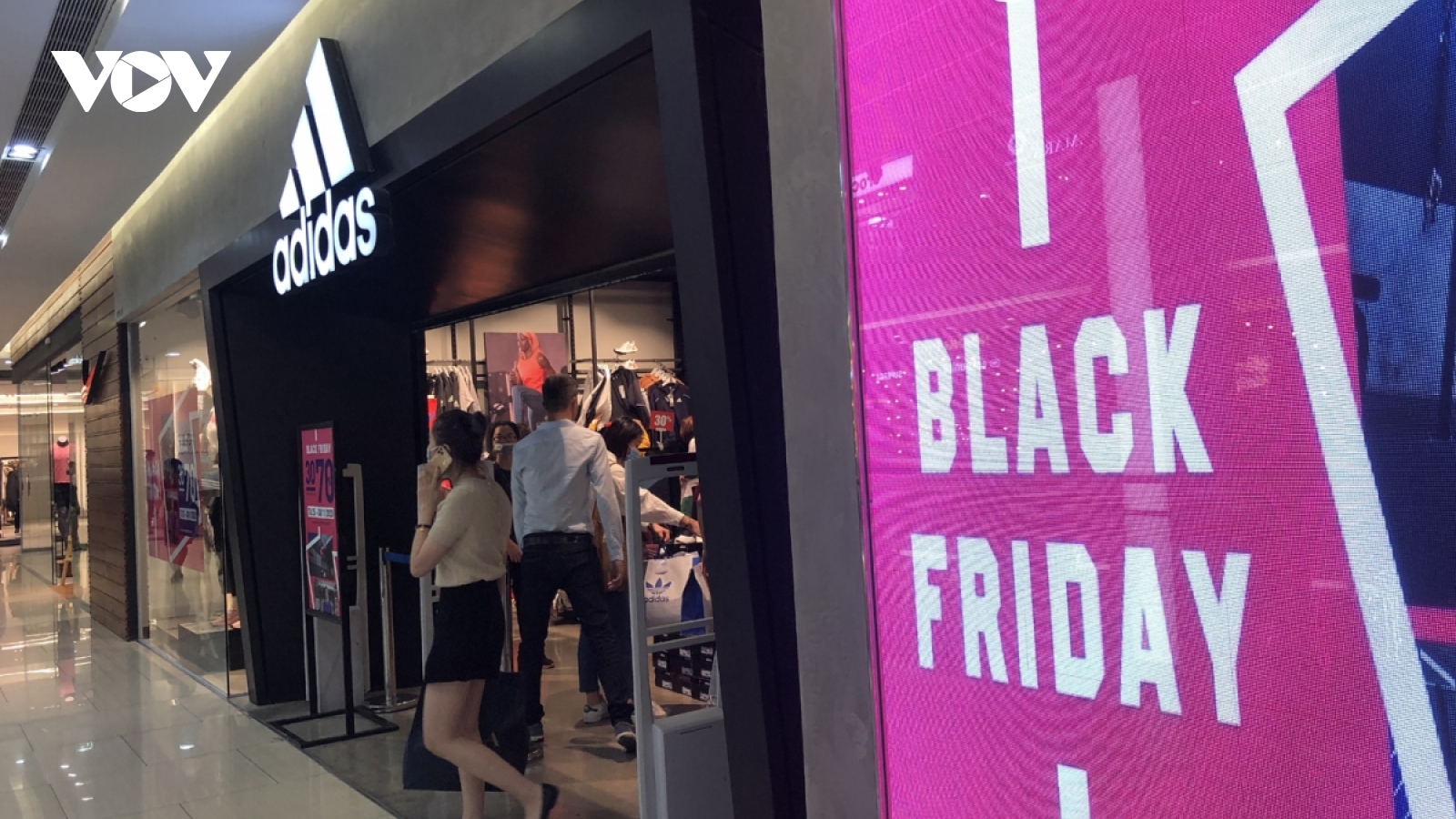 Black Friday 2020 tại Hà Nội: Hàng hóa ế ẩm chưa từng thấy